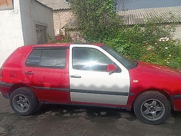 Volkswagen Golf: 1993 г., 1.8 л, Кол менен иштөөчү, Бензин, Хетчбек — 4