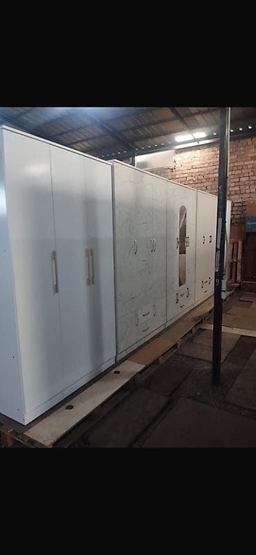 Тумбы и подставки: Шифоньер, шкаф для одежды, Новый, Прямой, ЛДСП — 3