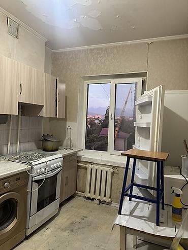 Недвижимость: Сдается 2‑комнатная квартира. Планировка: - Изолированные комнаты — 4