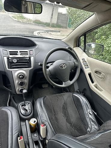 byd e7: Toyota Vitz: 2006 г., 1.3 л, Автомат, Бензин, Седан — 5