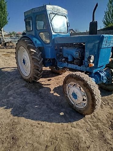 mini kuper: Трактор колесный, с кабиной, окраска синим цветом. Основные — 1