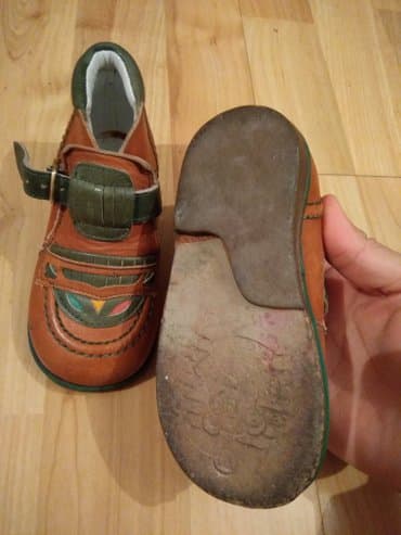 Chrysler: Продаю кожаные детские ортопедические ботинки универсал. размер 21. с — 2