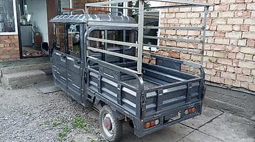 мотоцыкыл урал: Жеңил жүк ташуучу унаа, DAF — 3
