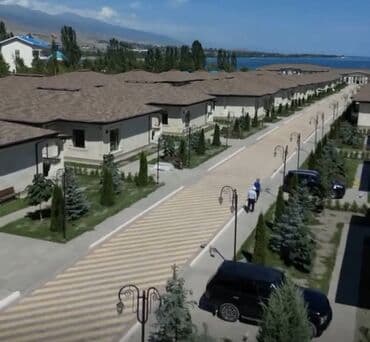 дом в городе каракол: Квартира, Номад резорт Чолпон-Ата, Детская площадка, Охраняемая территория, Бассейн — 2