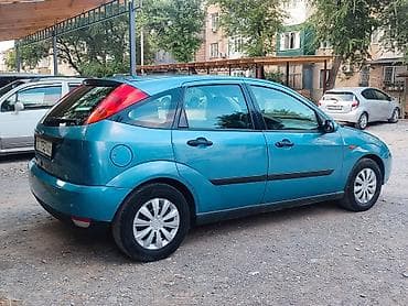 Ford Focus: 2000 г., 1.6 л, Механика, Бензин, Хэтчбэк — 3