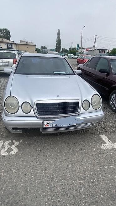 Mercedes-Benz E-Class: 1995 г., 2 л, Механика, Бензин, Седан — 4
