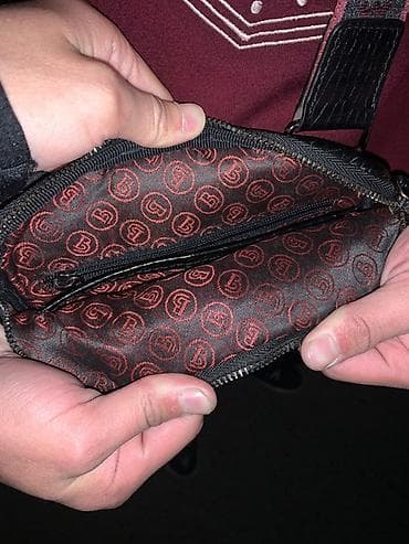 универсальные чехлы: Продается барсетка Butun, состояние нормальное. Цена 5900 — 3
