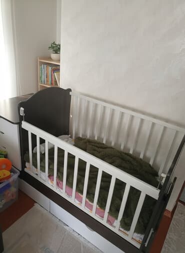 транзбой авто: Детская кровать трансформер, Б/у, Кровать-шкаф, цвет - Белый — 1