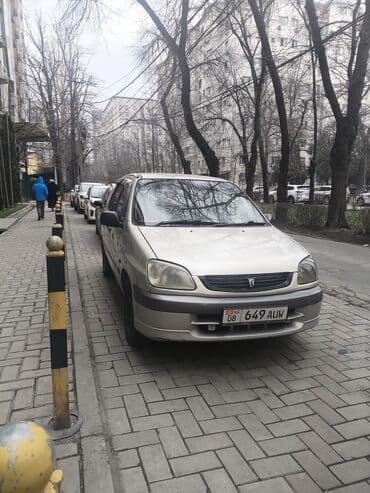 машина талас: Toyota Raum: 2000 г., 1.5 л, Автомат, Бензин, Минивэн — 5