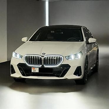 обмен машин ключ на ключ: BMW 5 series: 2024 г., 2 л, Бензин — 1