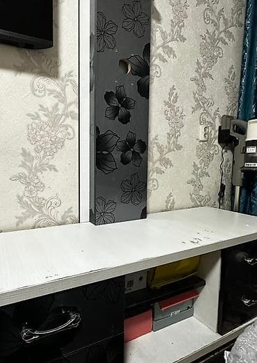 пут кийим: Уктоочу бөлмө гарнитуру, Колдонулган, Шкаф, Комод, Өзү алып кетүү, түсү - Күрөң — 7