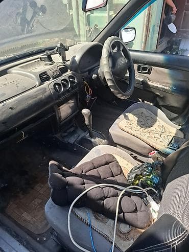 варо: Nissan March: 2000 г., Вариатор — 3