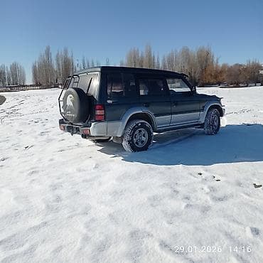 авто в такси: Mitsubishi Pajero: 1993 г., 2.9 л, Механика, Дизель, Внедорожник — 8