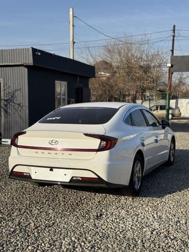 срочно продаю в связи с переездом: Hyundai Sonata: 2020 г., 2 л, Типтроник, Газ, Седан — 5