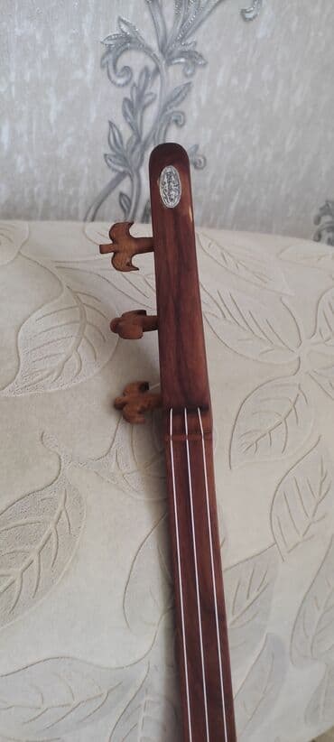 караоке для дома: Комуз.Жаңгак,өрүк. Комуздар сатылат сувенир эмес.Үнү жакшысы керек — 5