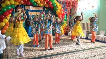 ош детский: Срочно! Детский развивающий центр/сад требуются воспитатели и няни с — 8