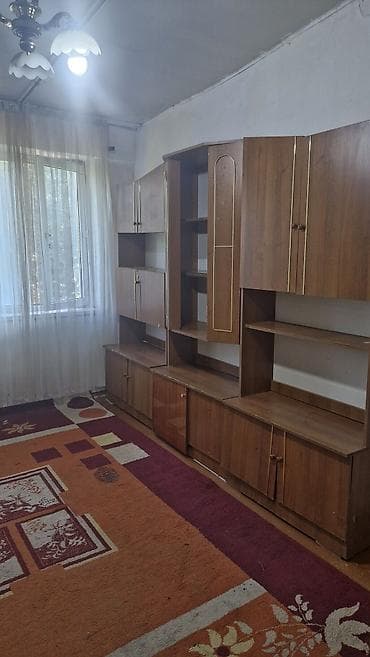 Аренда комнат: Комната с мебелью в жилом доме Описание: Сдаю комнату гостиничного — 1