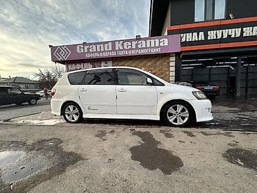 Toyota Ipsum: 2024 г., 2.4 л, Автомат, Бензин, Универсал