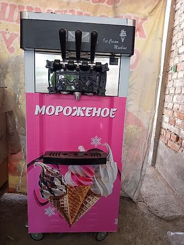 мороженые: Мягкомороженица (soft ice cream) с тремя рычагами раздачи. - Два — 1