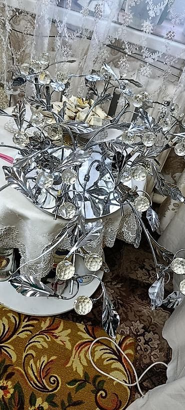 Люстралар: Потолочная люстра с хромированным основанием и декоративными — 1