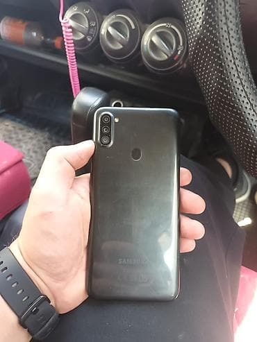 пока x5: Samsung Galaxy A11, Б/у, 32 ГБ, цвет - Черный, 2 SIM — 2