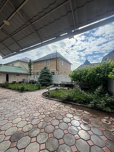 Үйлөр: Ж/и Арча-Бешик Чортекова/Шералиева Дом 190 кв м 📍участок 5 соток 📍6 — 5
