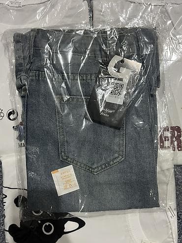 flying sneaker: Джинсовая миди-юбка в наличии,с разрезом спереди - Прямой силуэт — 2