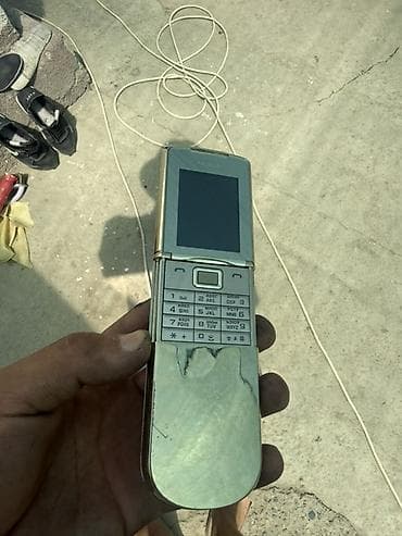 боз белер: Nokia 8800 Sirocco (золотой цвет) — раскладной премиальный — 1