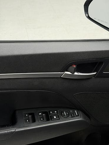 hyundai aventa: Hyundai Avante: 2019 г., 1.6 л, Автомат, Газ, Седан — 9
