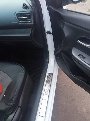 кызыл октябрь: Kia Rio: 2013 г., 1.4 л, Механика, Бензин, Седан — 7