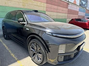 li one: Lixiang L7: 2024 г., 1.5 л, Автомат, Гибрид, Кроссовер — 2