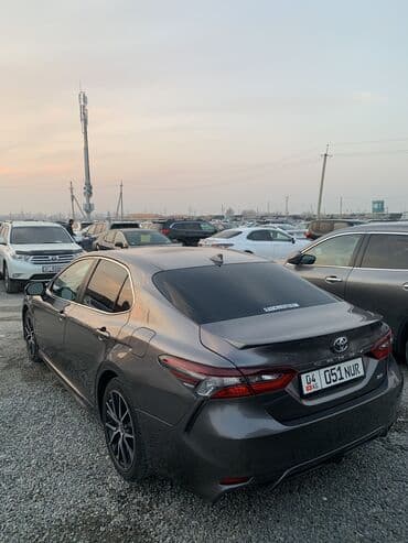 купить фораннер в бишкеке: Toyota Camry: 2021 г., 2.5 л, Автомат, Бензиновая, Седан — 5