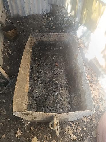 бетонный латок: Железное корыто‑ванна/жёлоб для хозяйственных работ. метал толстый — 1