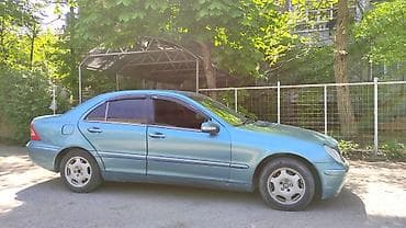 Mercedes-Benz C-Class: 2001 г., 2 л, Автомат, Газ, Седан — 4