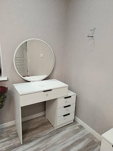 bed table: Туалетный столик, Новый, С зеркалом, цвет - Белый, ЛДСП, В рассрочку — 4