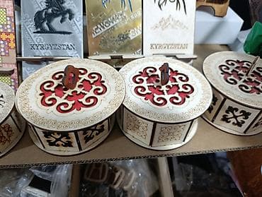 study lamp: Деревянная шкатулка с крышкой, выполненная в национальном стиле. - — 3