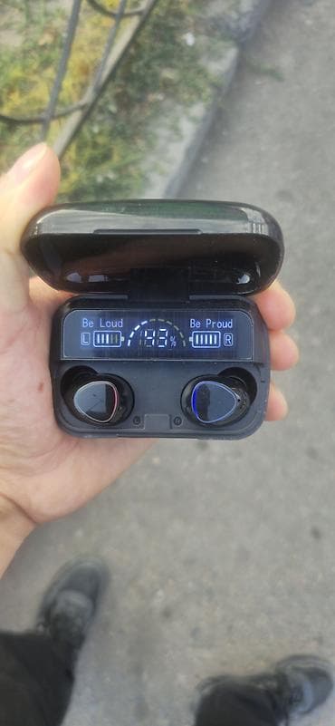 dji avata 2: Беспроводные наушники с зарядным кейсом и LED‑дисплеем - Форм-фактор — 4
