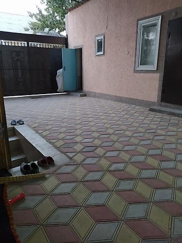 Продажа домов: Дом с большим двором и крытым дворовым навесом - Кирпичный жилой дом — 3