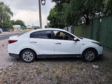 Kia Rio: 2017 г., Автомат, Бензин, Седан — 2