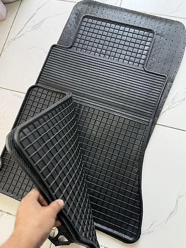 буфер колонки каракол: Накидка на панель Mercedes-Benz, цвет - Черный — 4