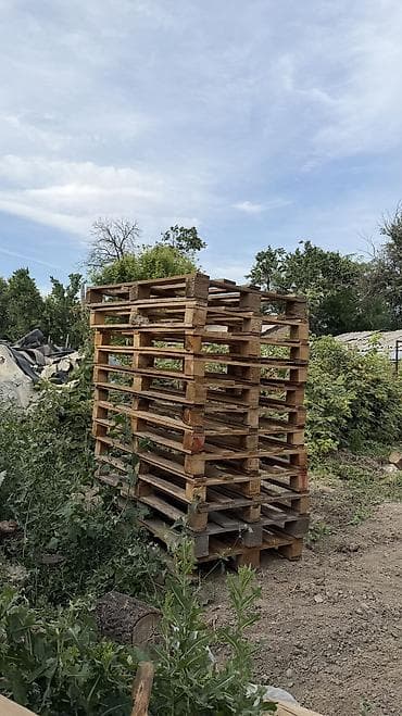 Дом и сад: Продажа палет С небольшим повреждением палеты по 150 сом Целые 200 — 2