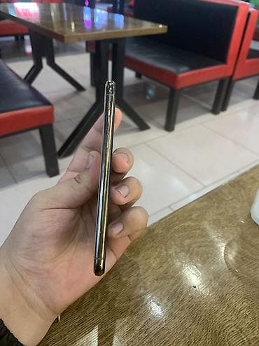 Apple iPhone: IPhone Xs, 64 ГБ, 80 % — 3