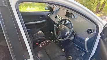 corolla 2004: Toyota Ist: 2003 г., 1.3 л, Автомат, Бензин, Хэтчбэк — 7