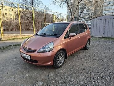 Honda Fit: 2005 г., 1.3 л, Автомат, Бензин, Хэтчбэк — 3