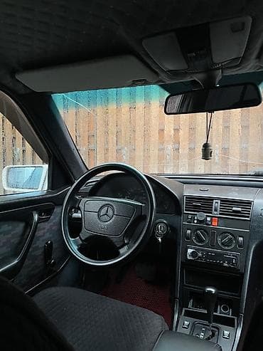Продаю срочно горит не могу !!! Mercedes-Benz C-Class (W202) 1994 at lalafo.kg Продаю срочно горит не могу !!! Mercedes-Benz C-Class (W202) 1994