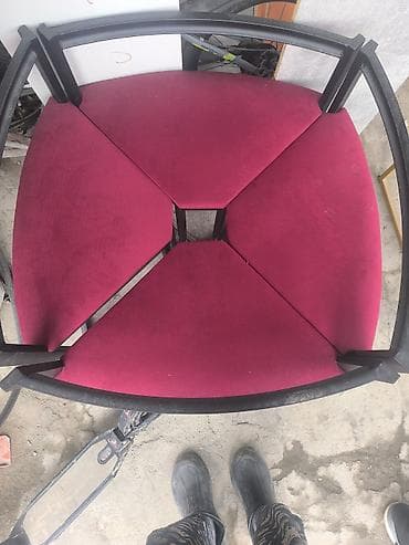 Стул для зала, Железо