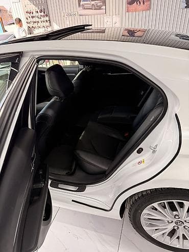 mark 3: Toyota Camry: 2018 г., 2.5 л, Автомат, Бензин, Седан — 10