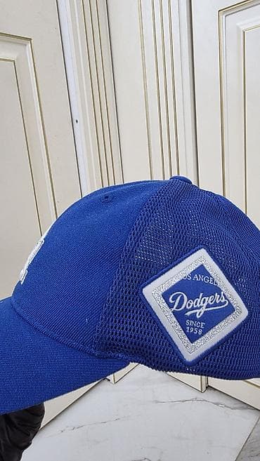 комбинации: Кепка, Бейсболка, Los Angeles, Козырек: Изогнутый, С сеткой — 7