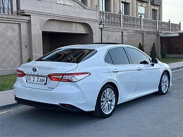 тойота 30: Toyota Camry: 2019 г., 2.5 л, Автомат, Гибрид, Седан — 3