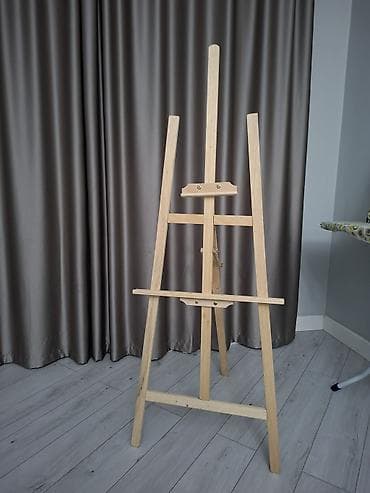 студя: Мольберт напольный деревянный (треугольная конструкция, «тренога») - — 1